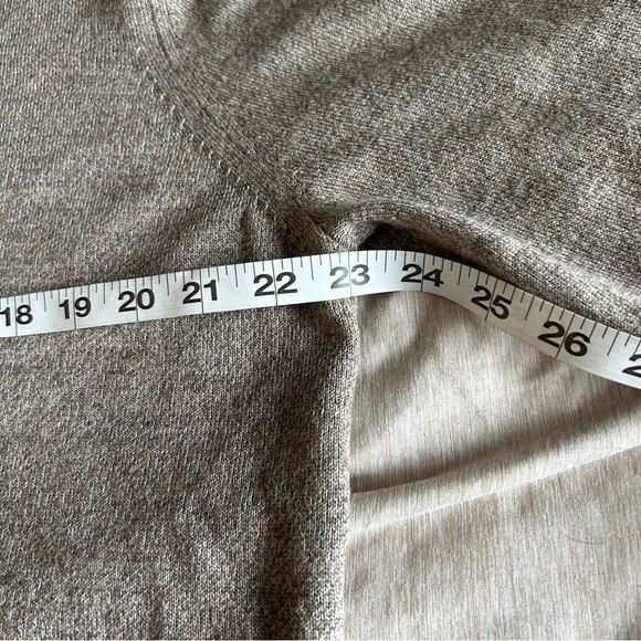 Nordstrom Men's 100% Merino Wool Academia Taupe V-Neck Sweater - Picture 5 of 7